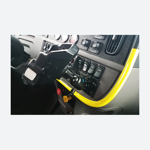Gamber Johnson Peterbilt 389 Dash Mount 7160-1302